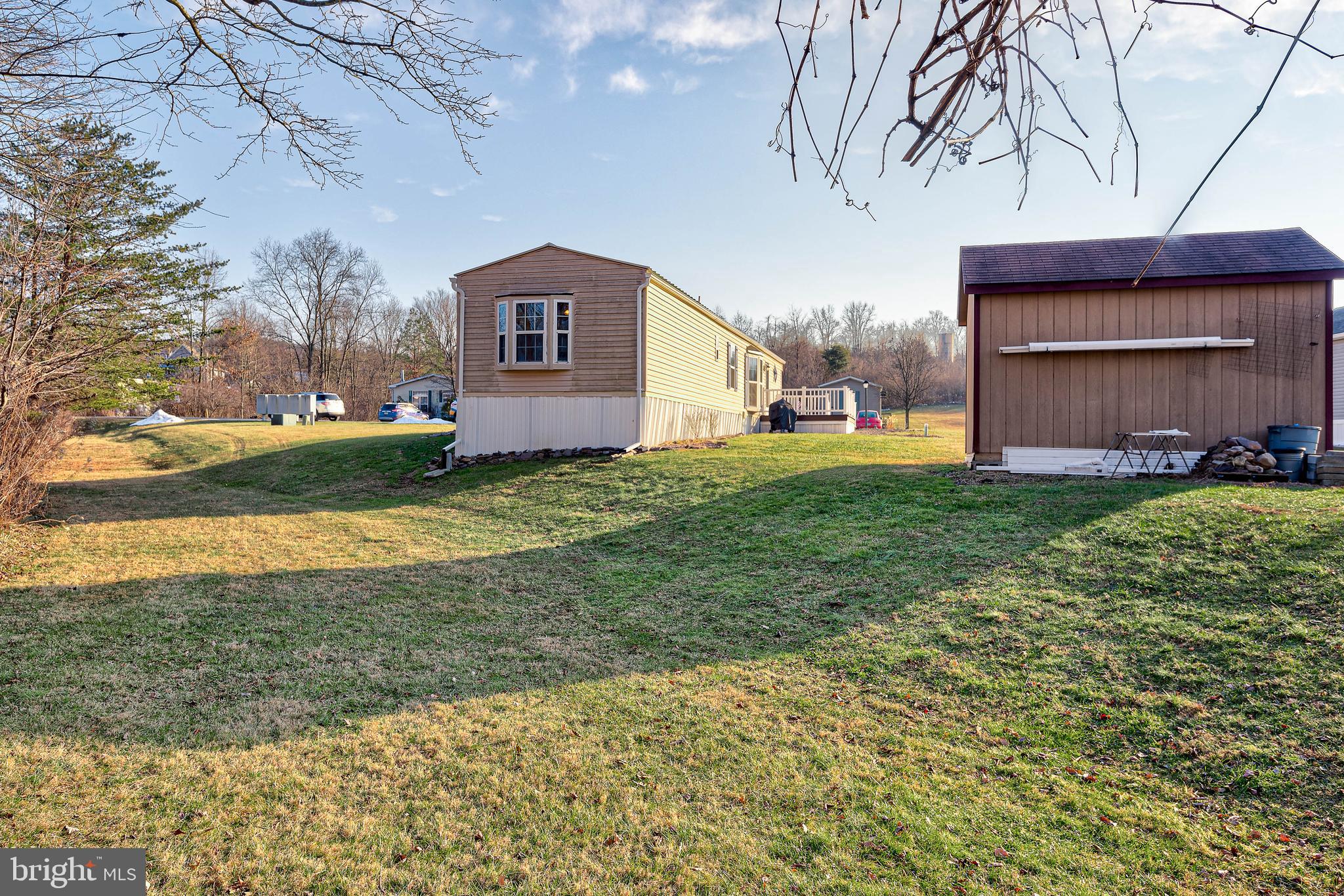 COUNTRY VIEW VILLAGE - Residential
