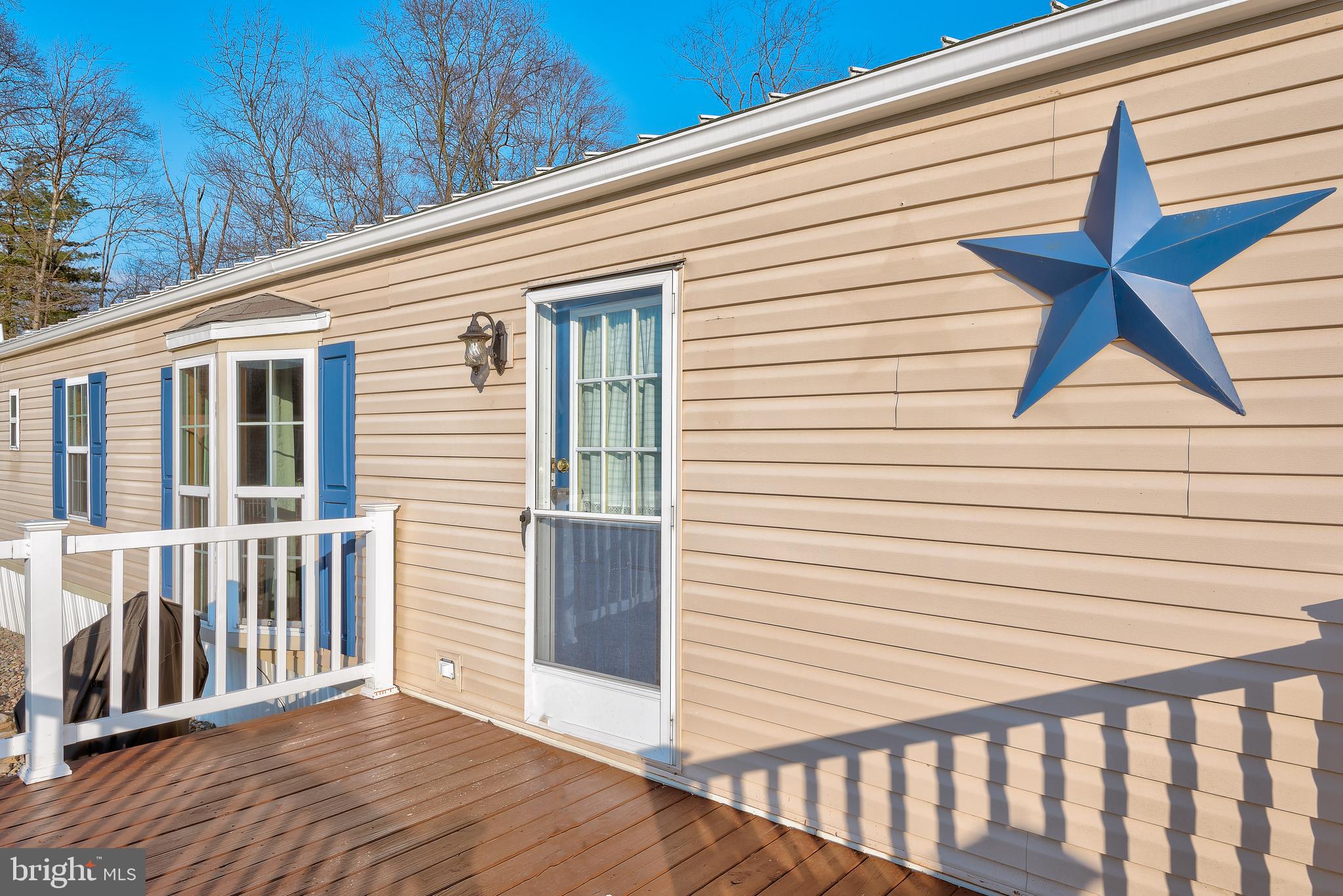 COUNTRY VIEW VILLAGE - Residential