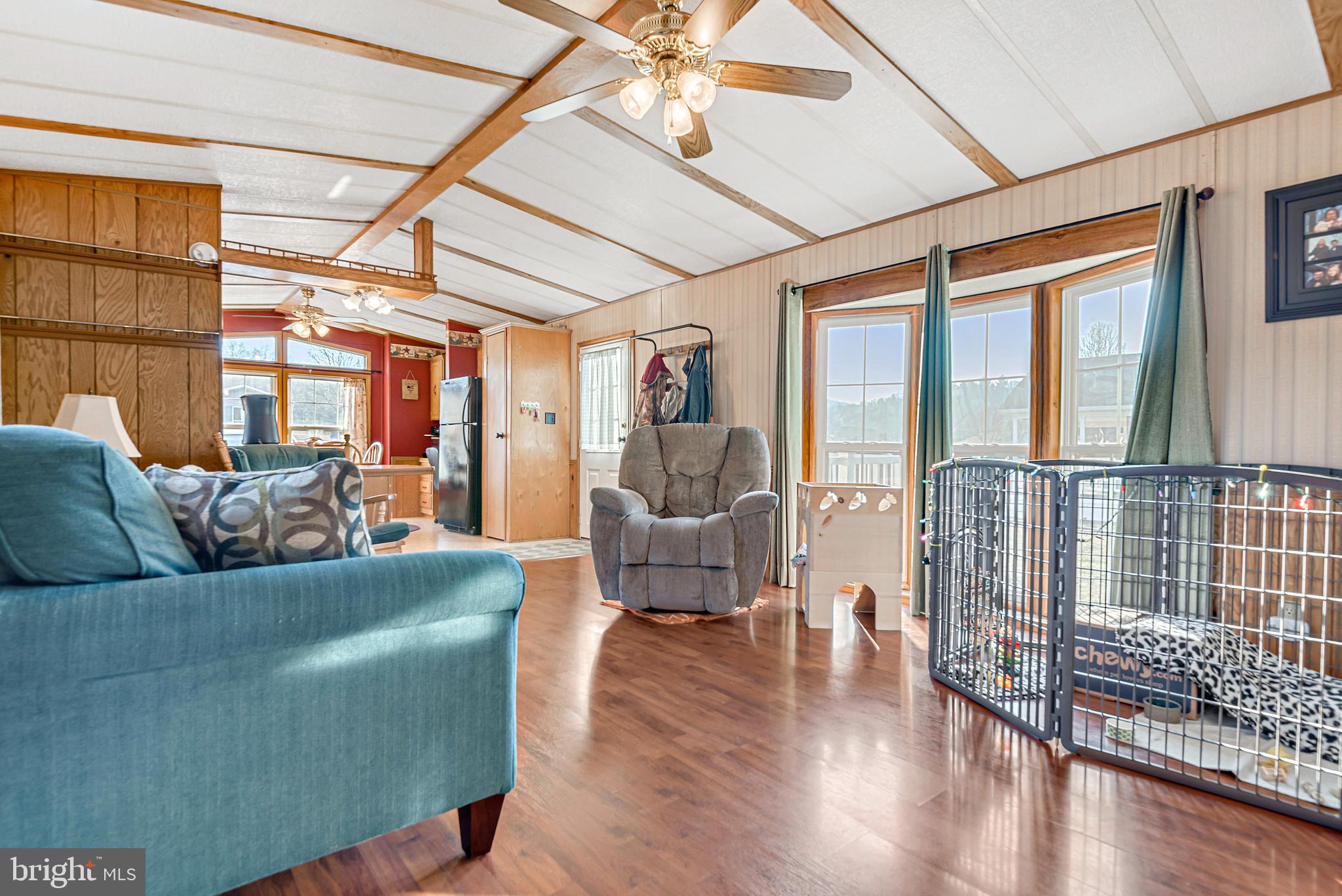 COUNTRY VIEW VILLAGE - Residential