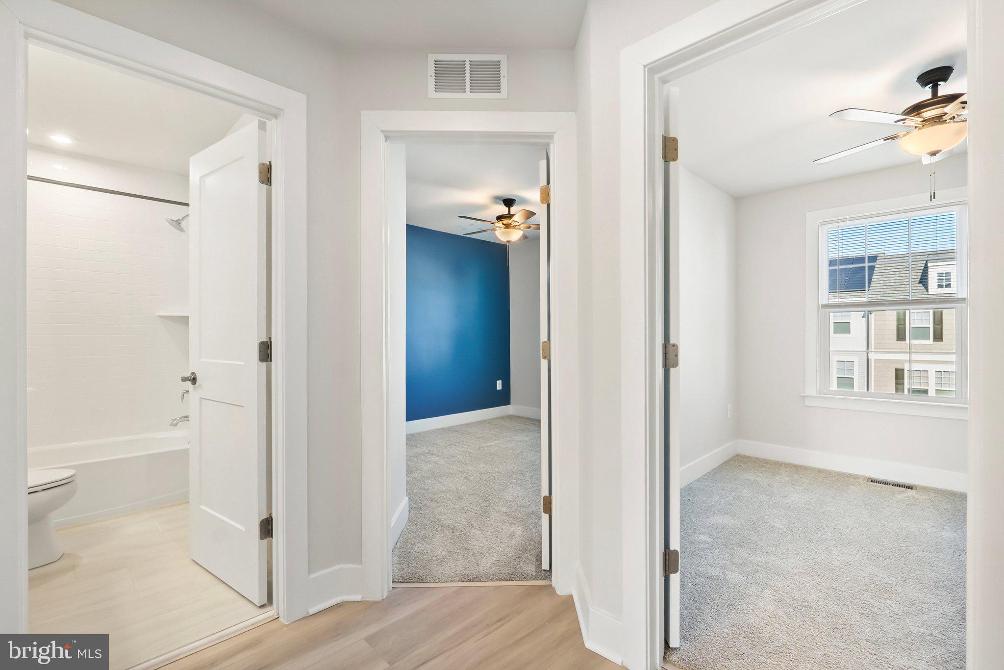 BRADLEY SQUARE - Residential