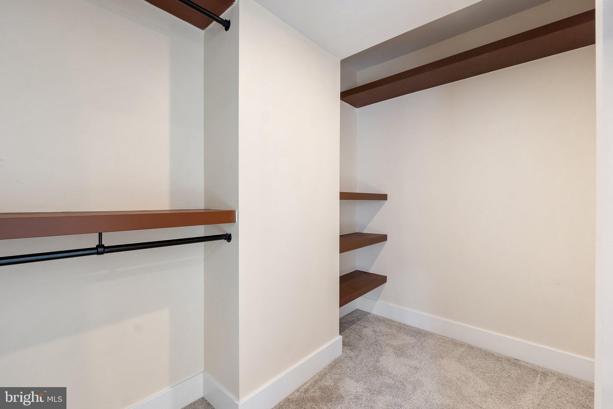 BRADLEY SQUARE - Residential