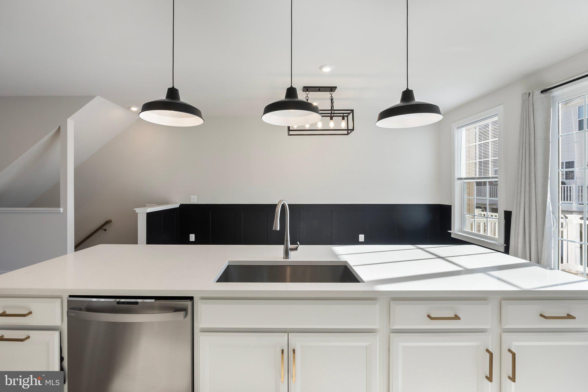 BRADLEY SQUARE - Residential