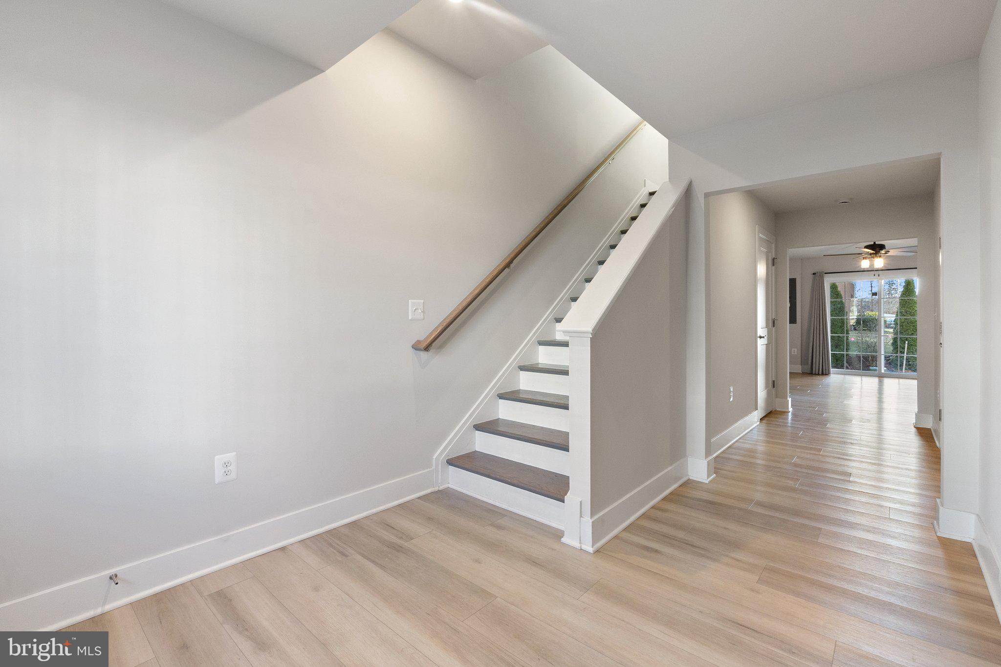 BRADLEY SQUARE - Residential