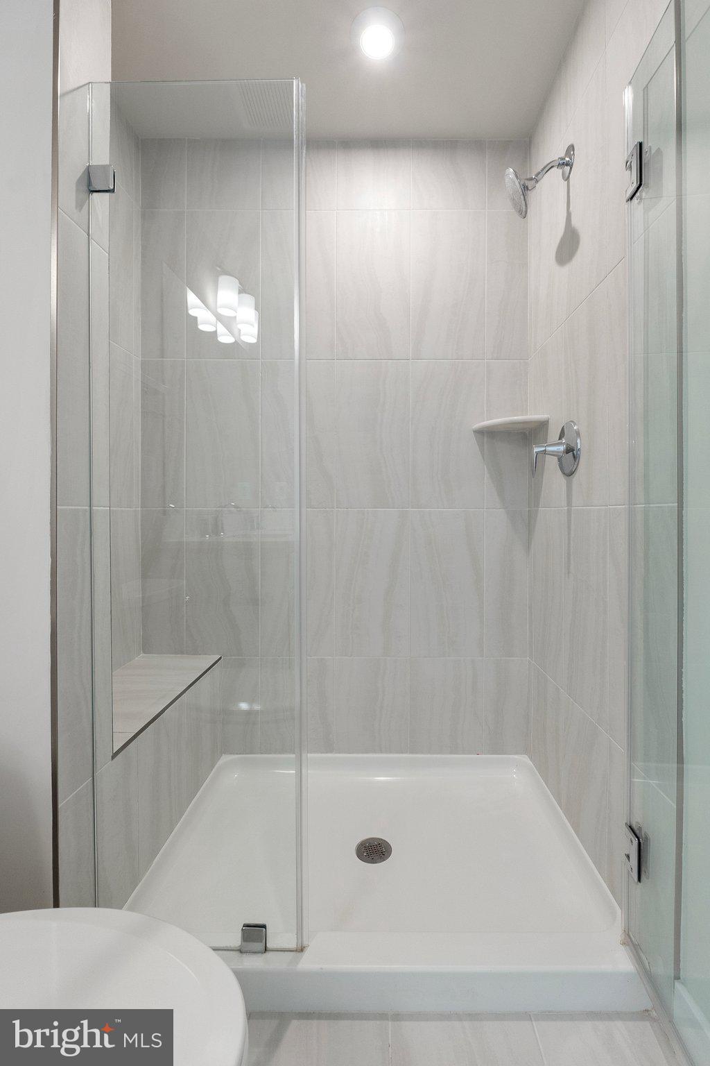 BRADLEY SQUARE - Residential