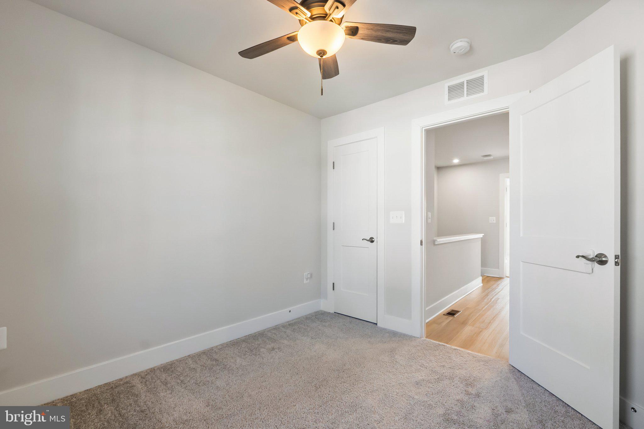 BRADLEY SQUARE - Residential