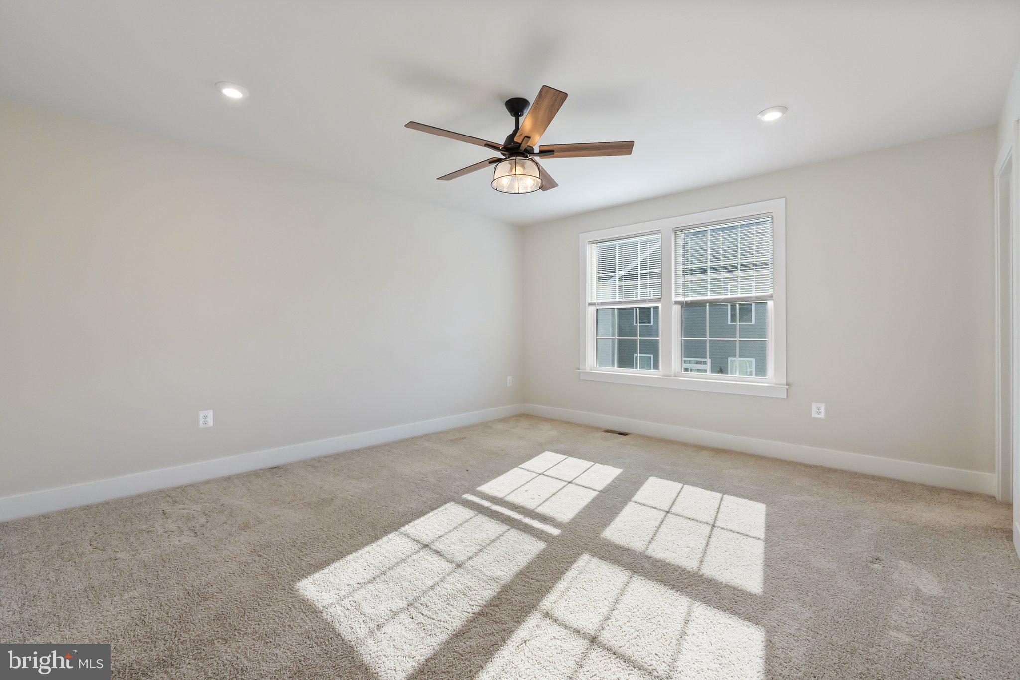 BRADLEY SQUARE - Residential