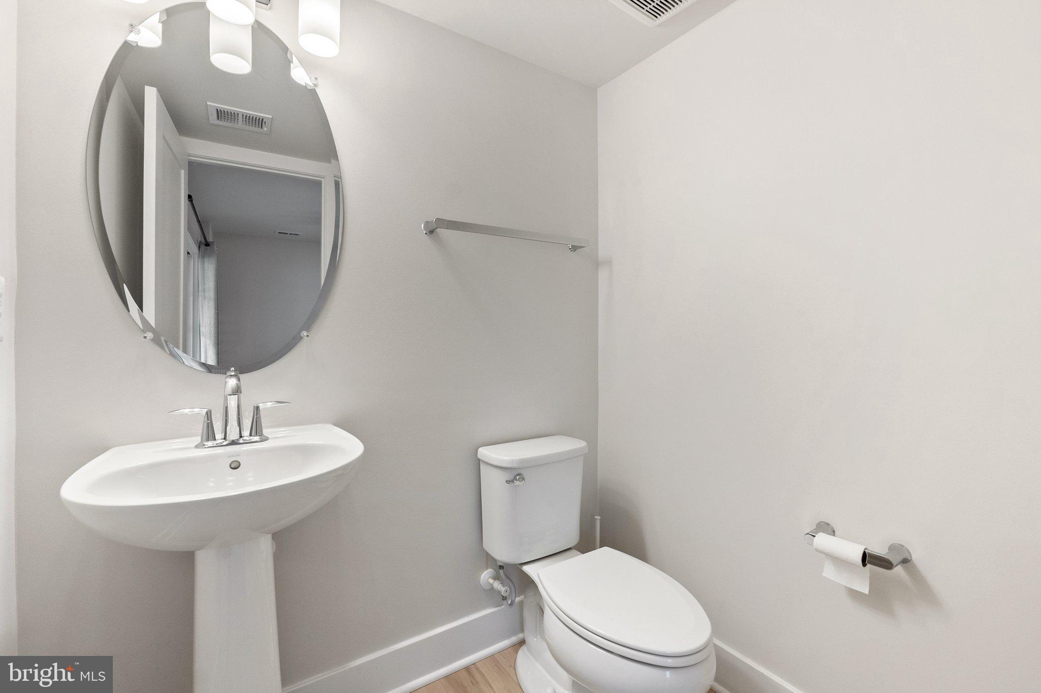 BRADLEY SQUARE - Residential