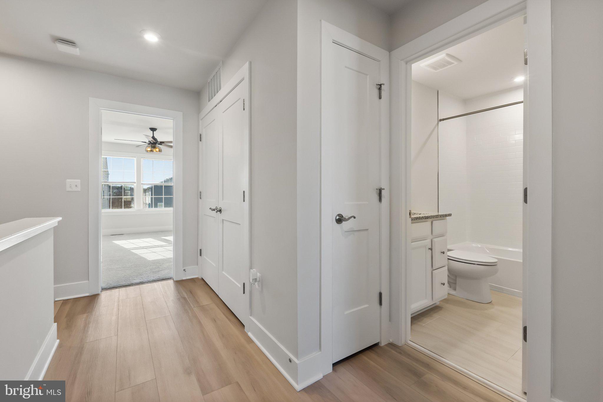 BRADLEY SQUARE - Residential