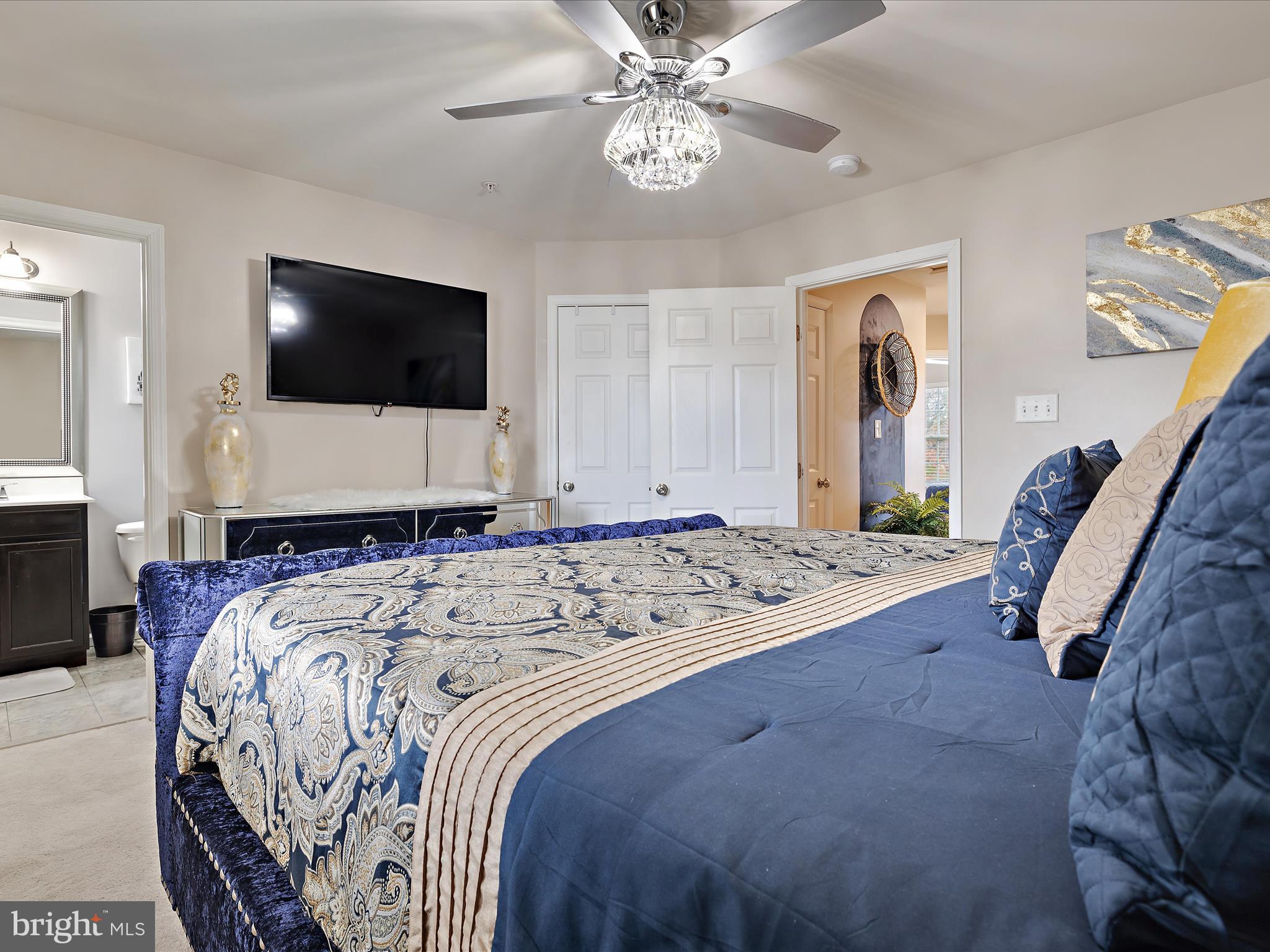 TANYARD SPRINGS TOWNHOMES - Residential