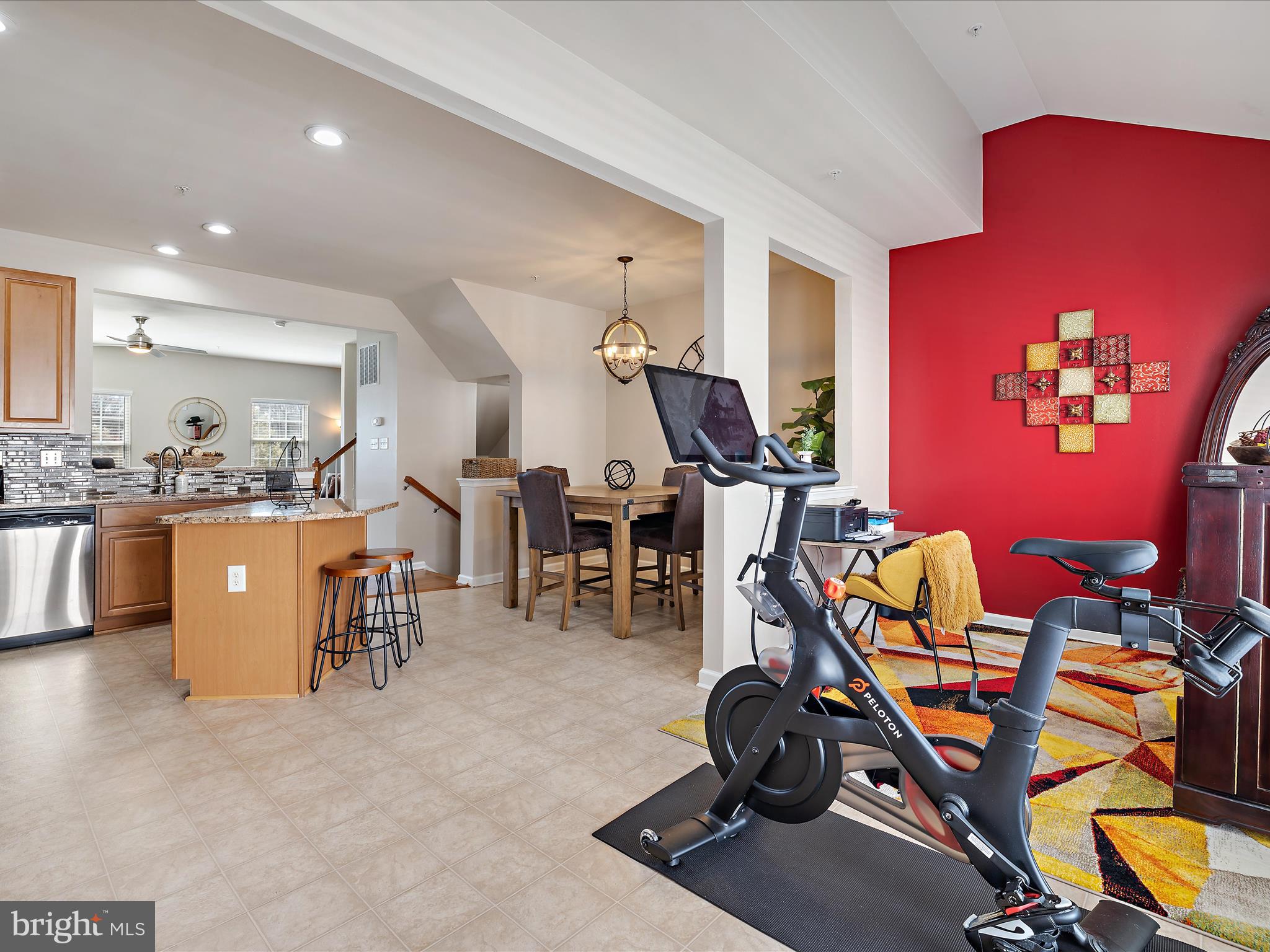 TANYARD SPRINGS TOWNHOMES - Residential