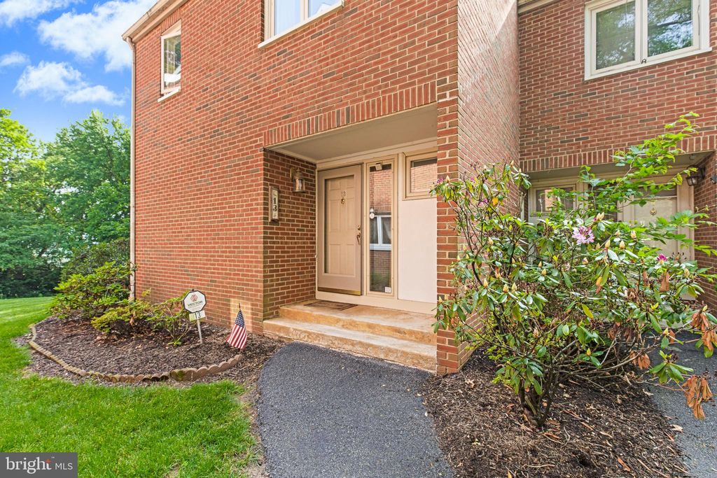 Photo of 13 Beechtree Lane, MOUNTVILLE, PA 17554 (MLS # PALA2070272)