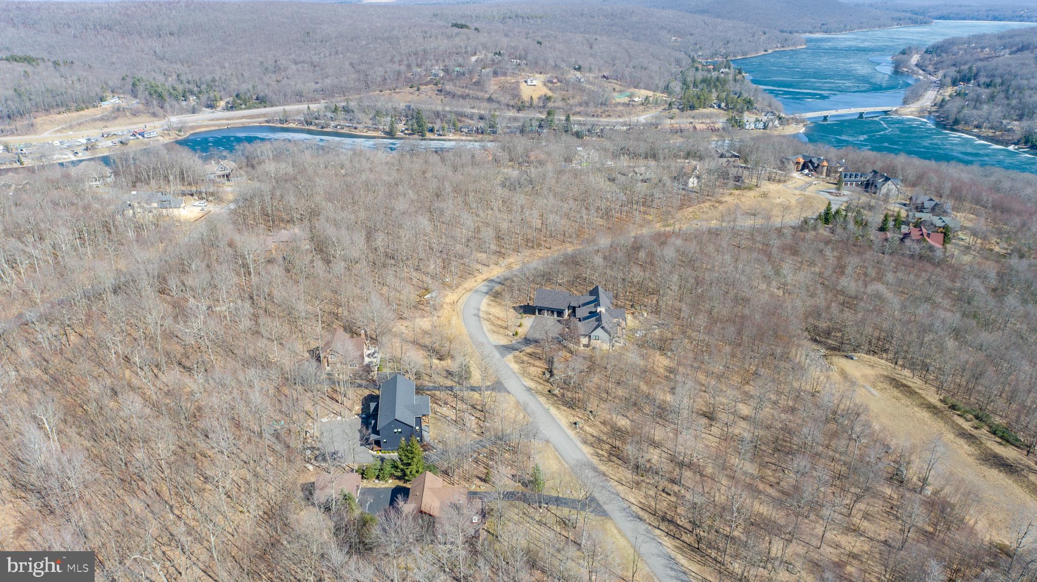 DEEP CREEK HIGHLANDS - Residential