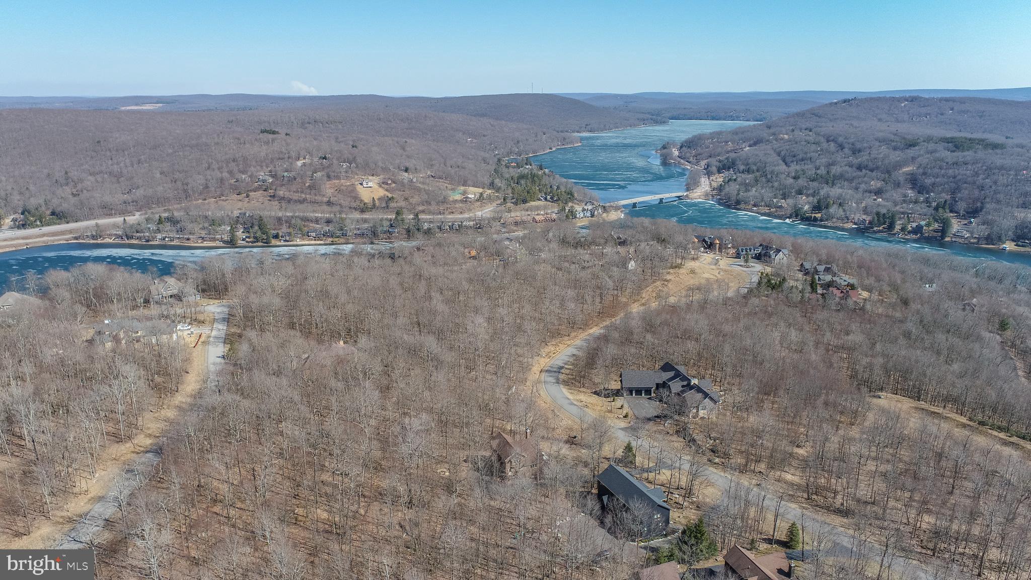 DEEP CREEK HIGHLANDS - Residential