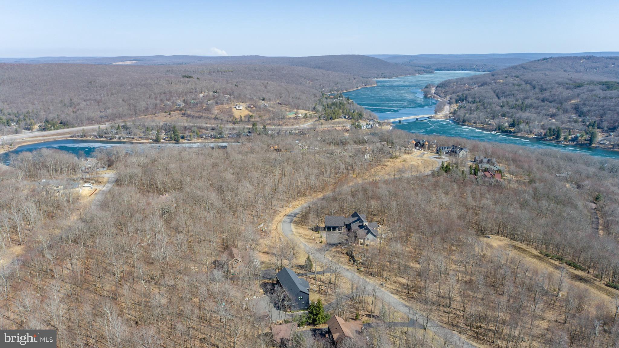 DEEP CREEK HIGHLANDS - Residential