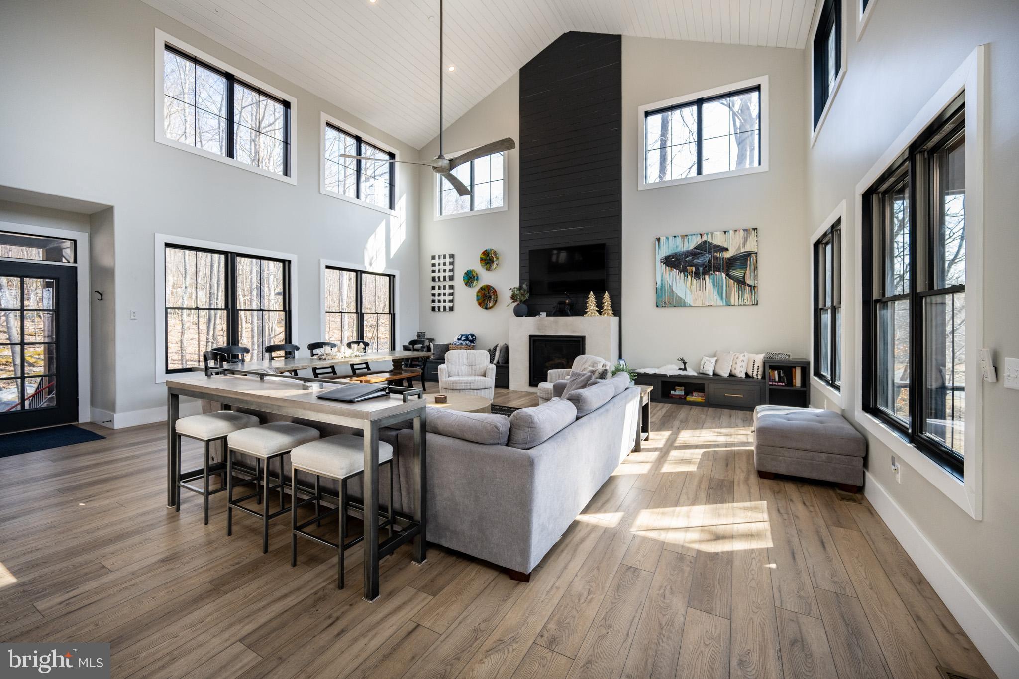 DEEP CREEK HIGHLANDS - Residential