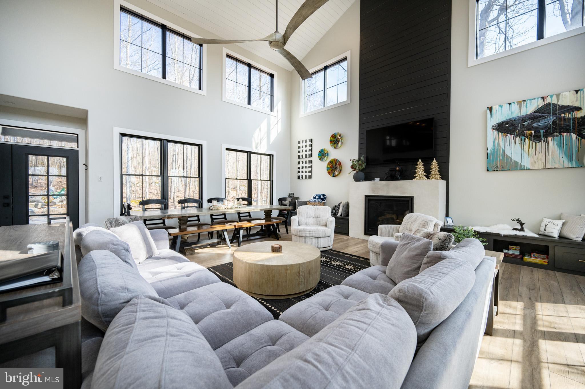 DEEP CREEK HIGHLANDS - Residential