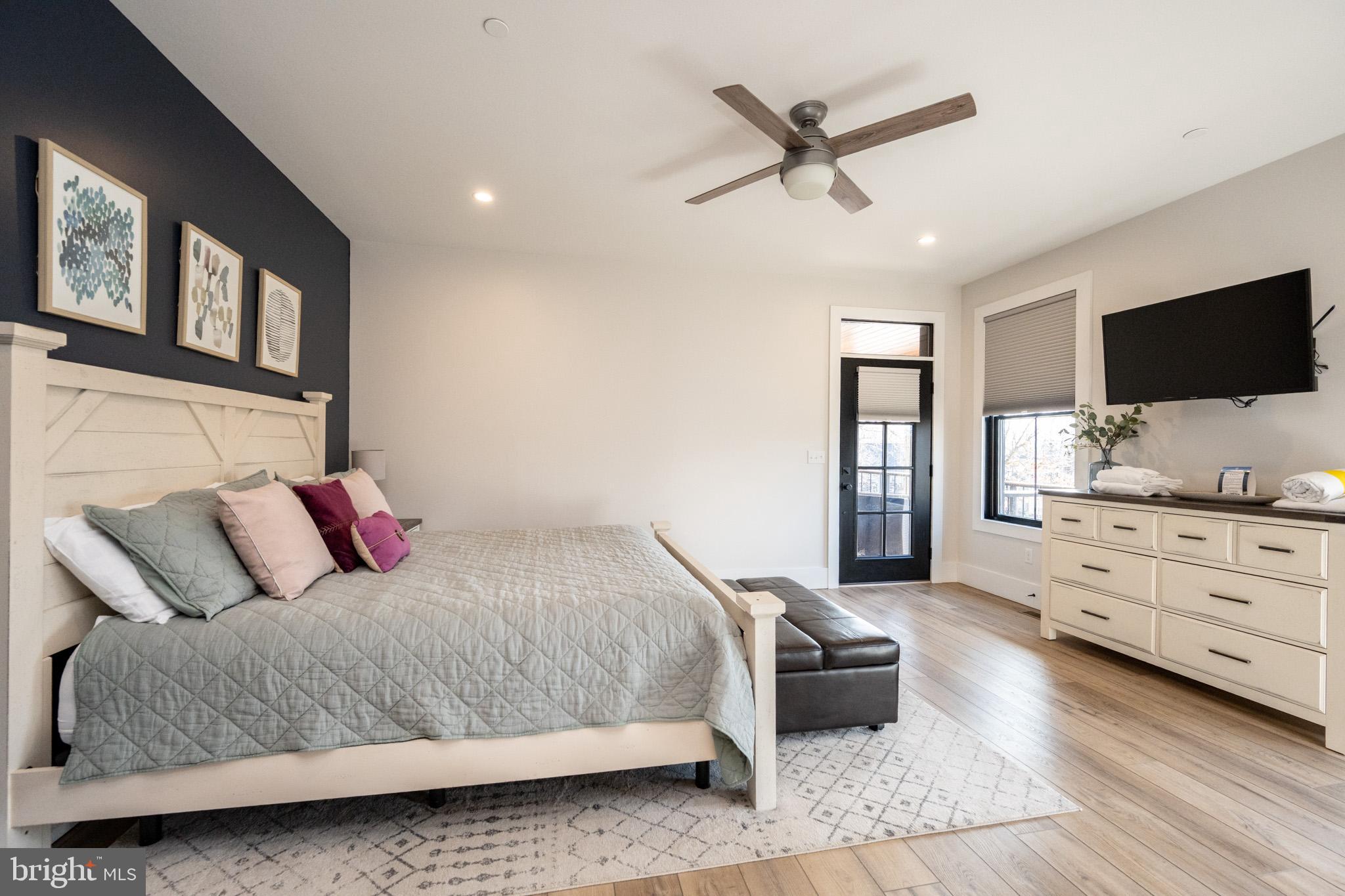 DEEP CREEK HIGHLANDS - Residential