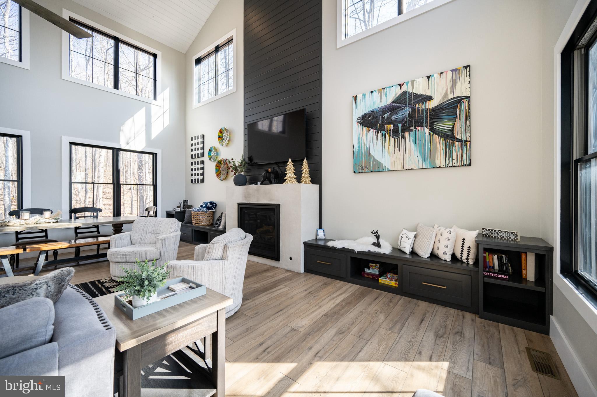 DEEP CREEK HIGHLANDS - Residential