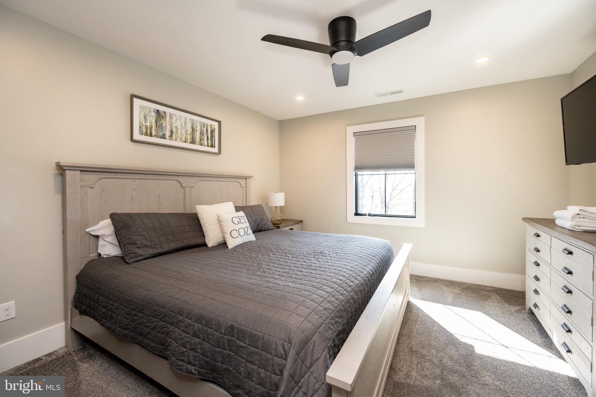 DEEP CREEK HIGHLANDS - Residential