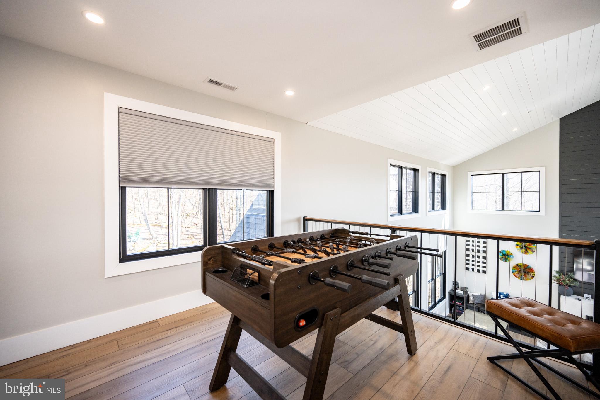 DEEP CREEK HIGHLANDS - Residential