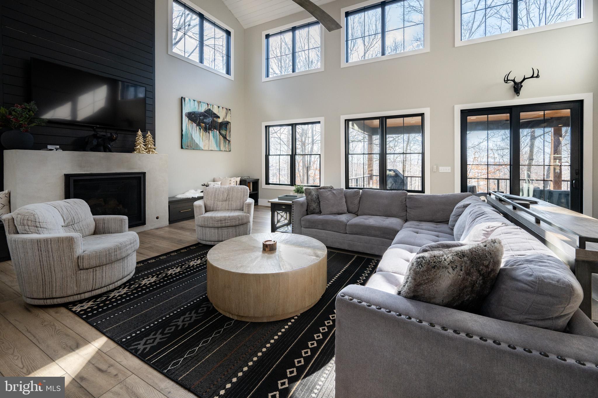 DEEP CREEK HIGHLANDS - Residential