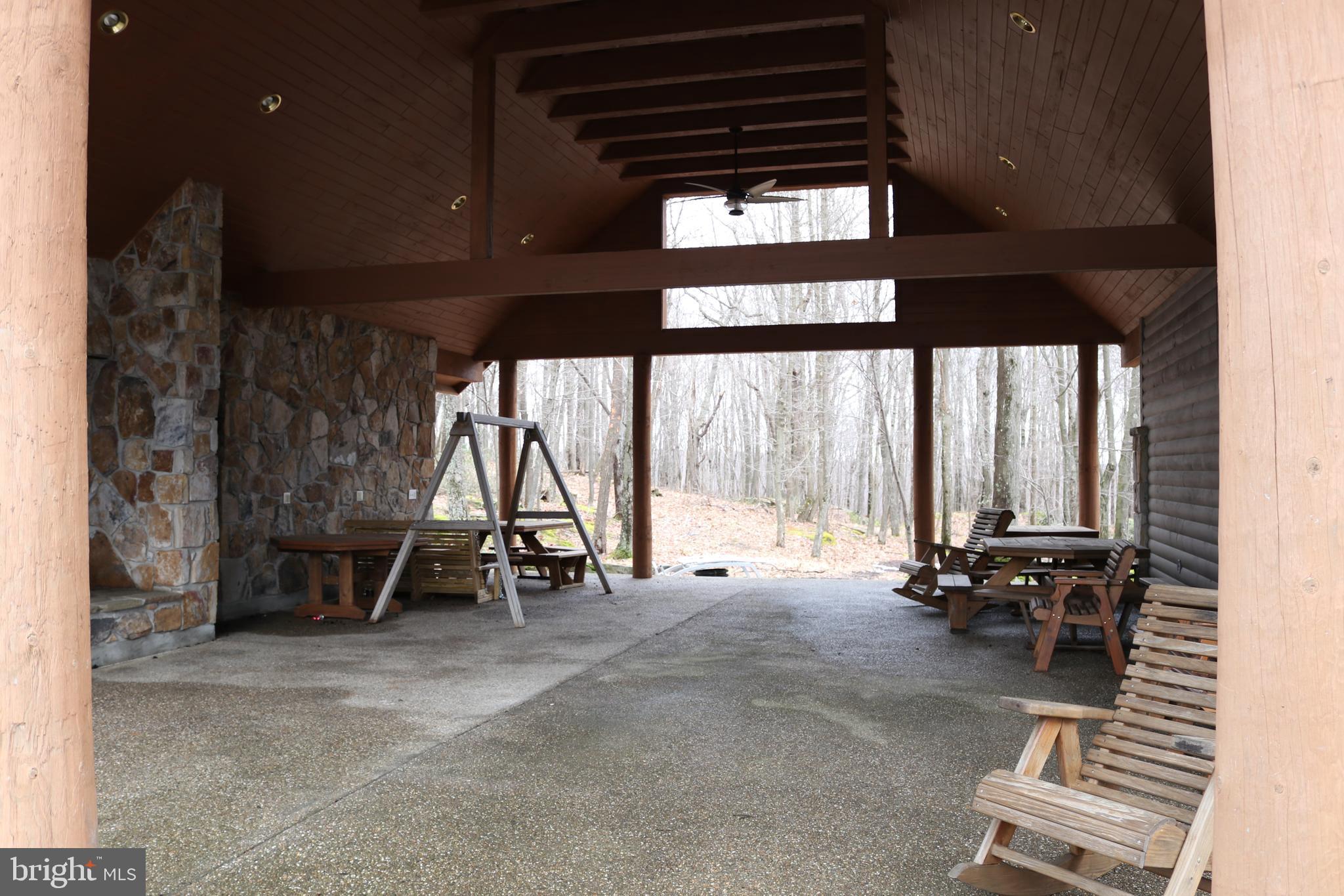 DEEP CREEK HIGHLANDS - Residential