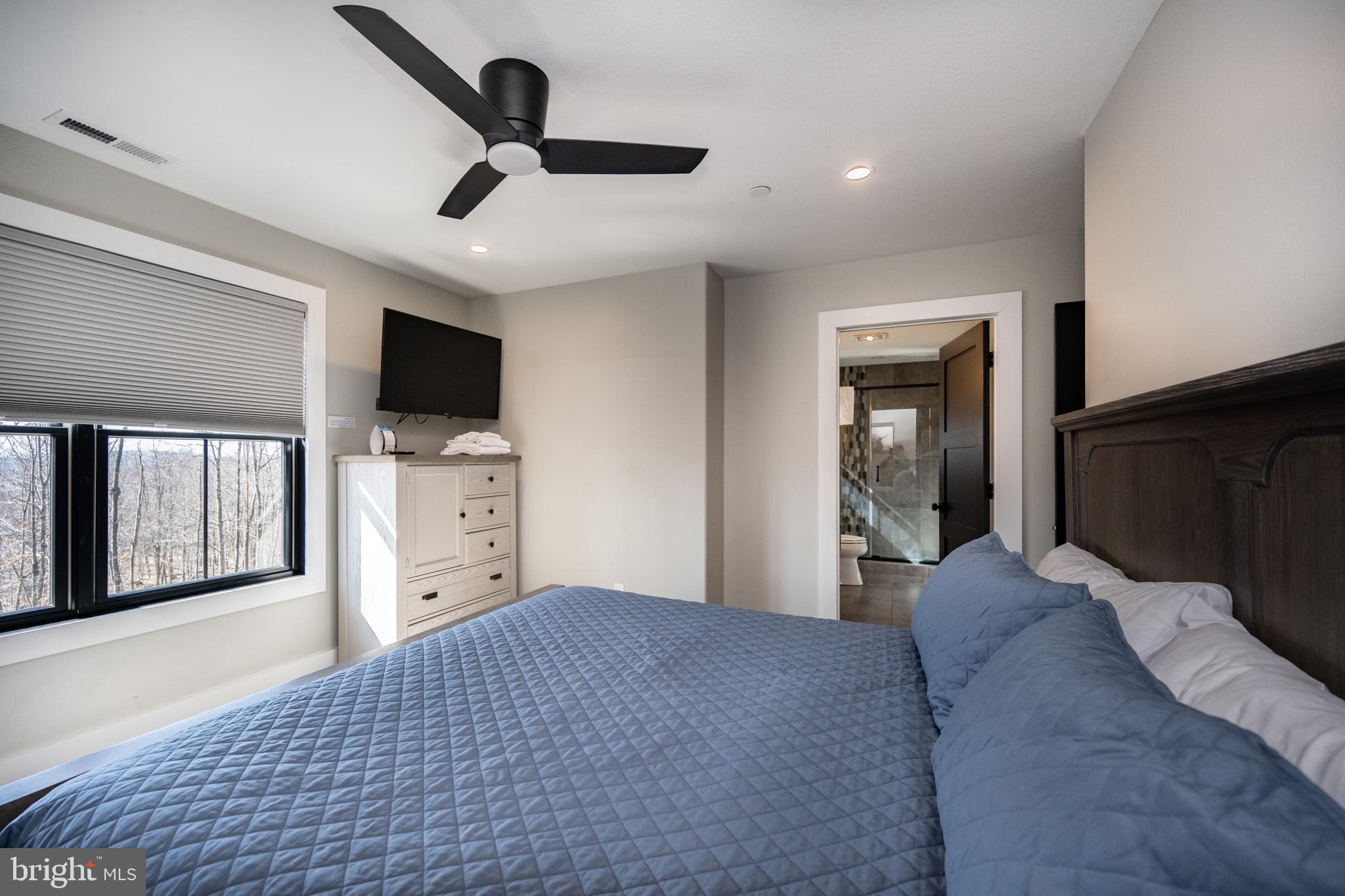 DEEP CREEK HIGHLANDS - Residential