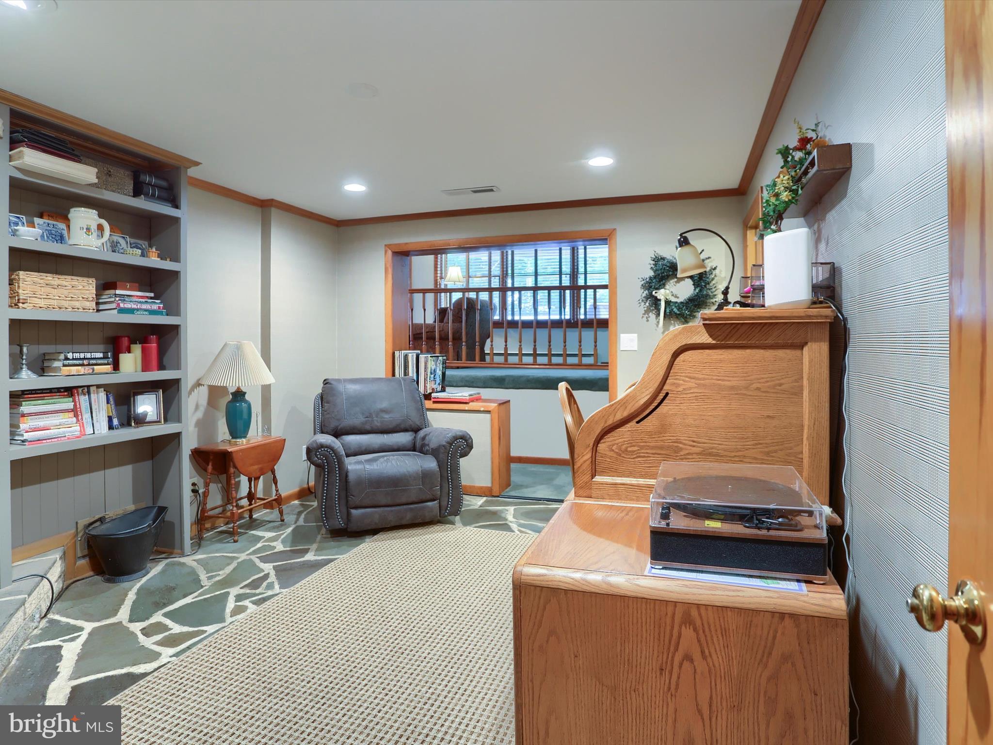 RESERVOIR HILLS - Residential