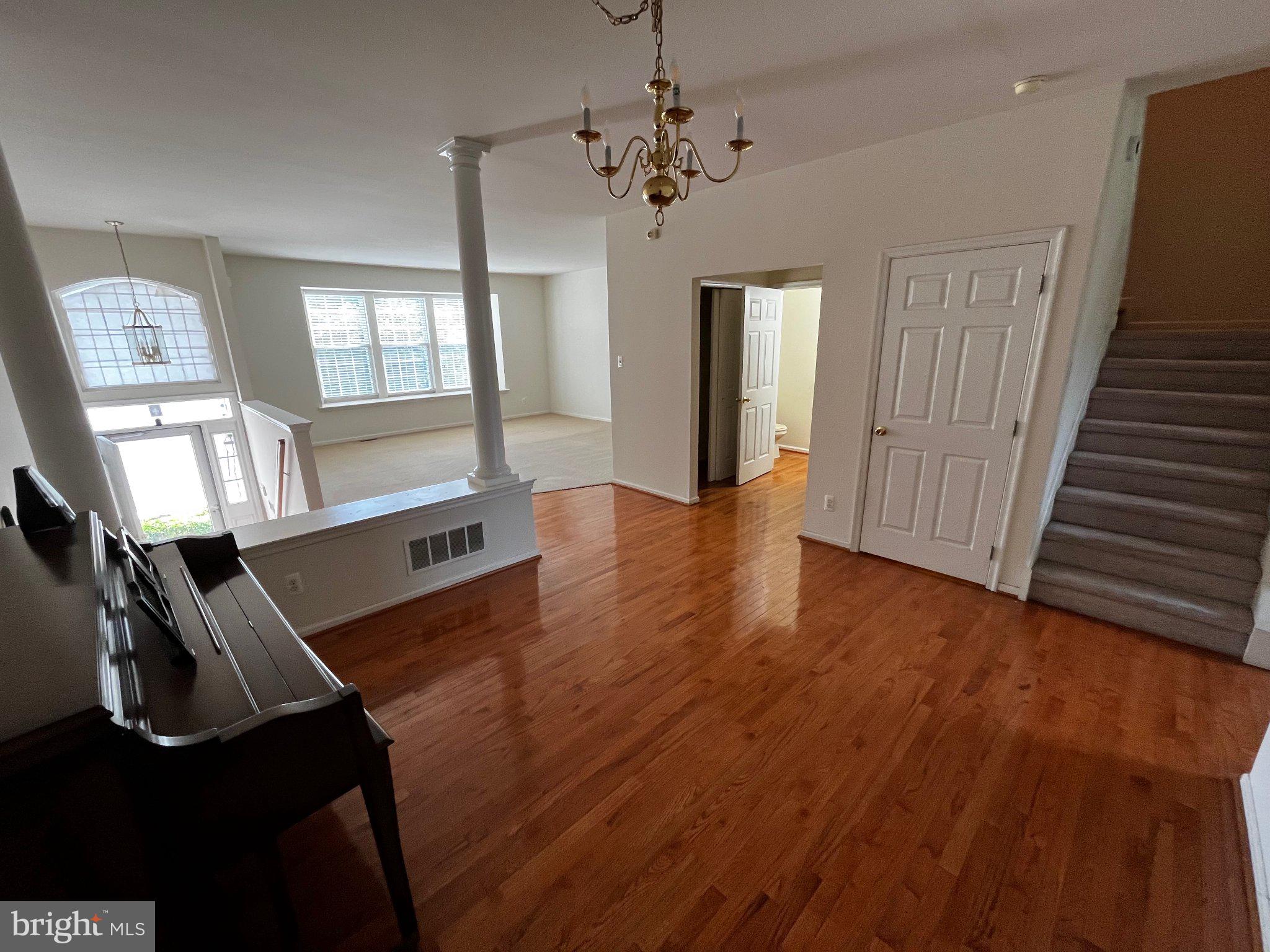 244 S AZALEA COURT