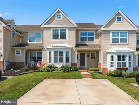 MLS: MDHR2057686