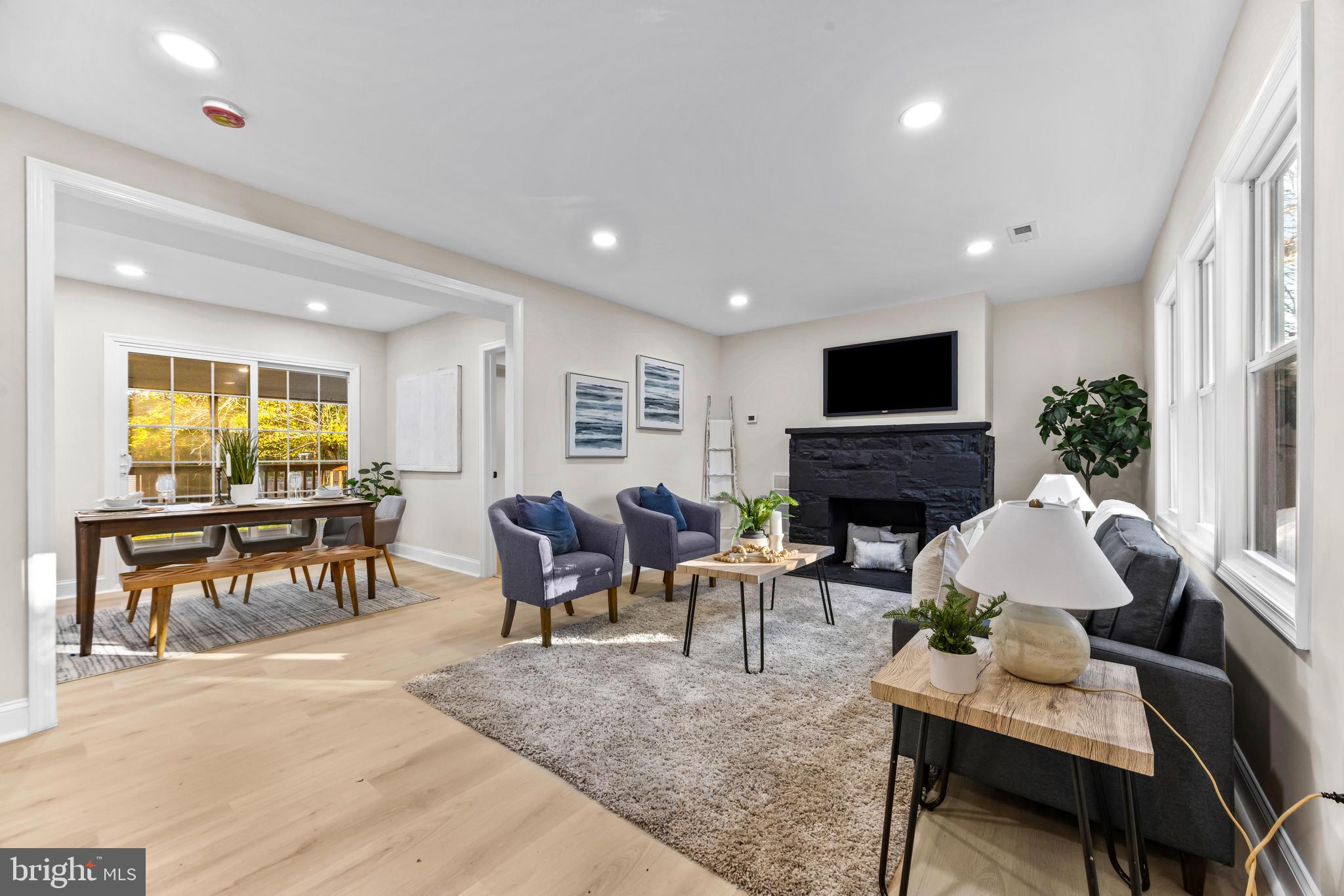 DUMBARTON HEIGHTS - Residential