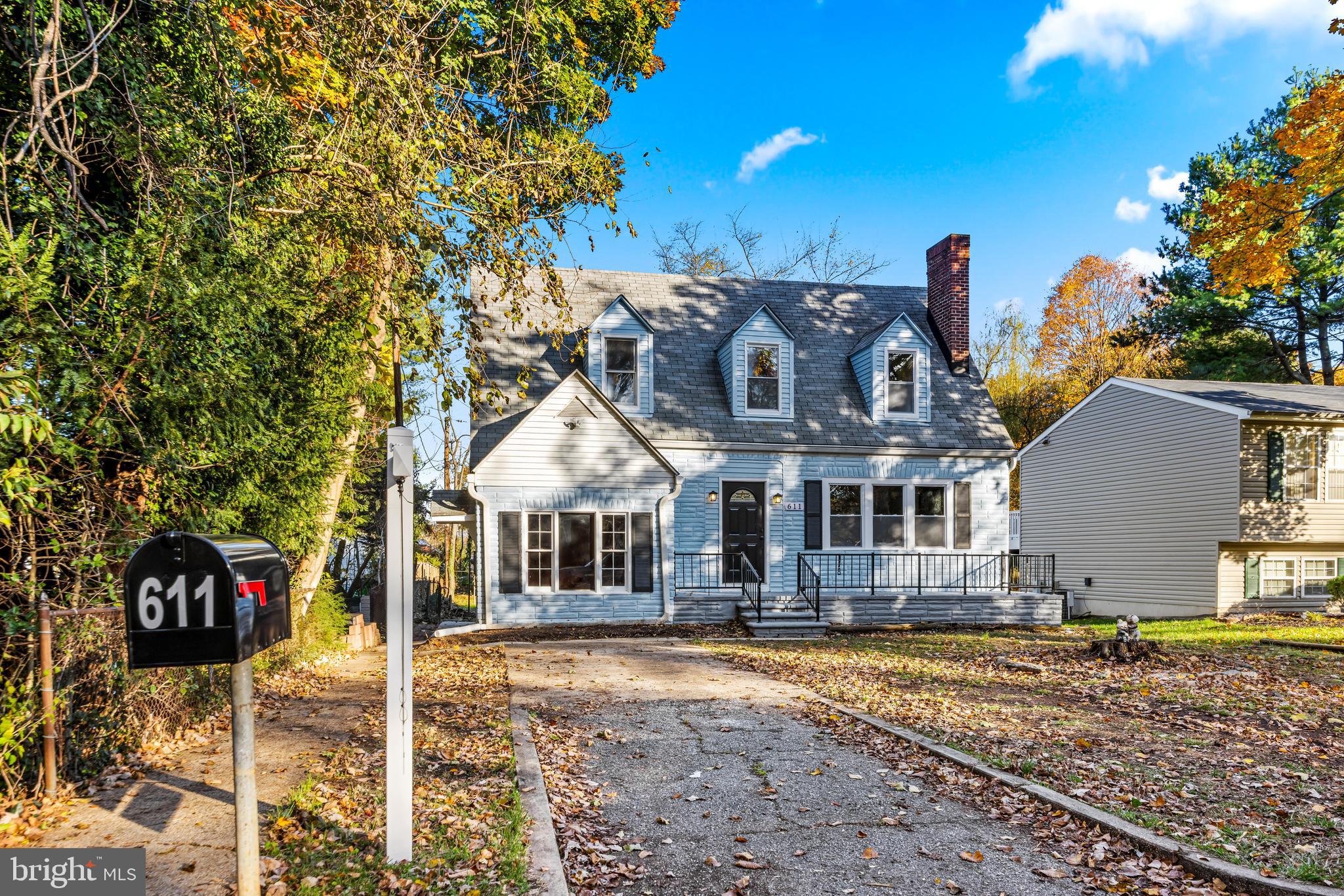 DUMBARTON HEIGHTS - Residential