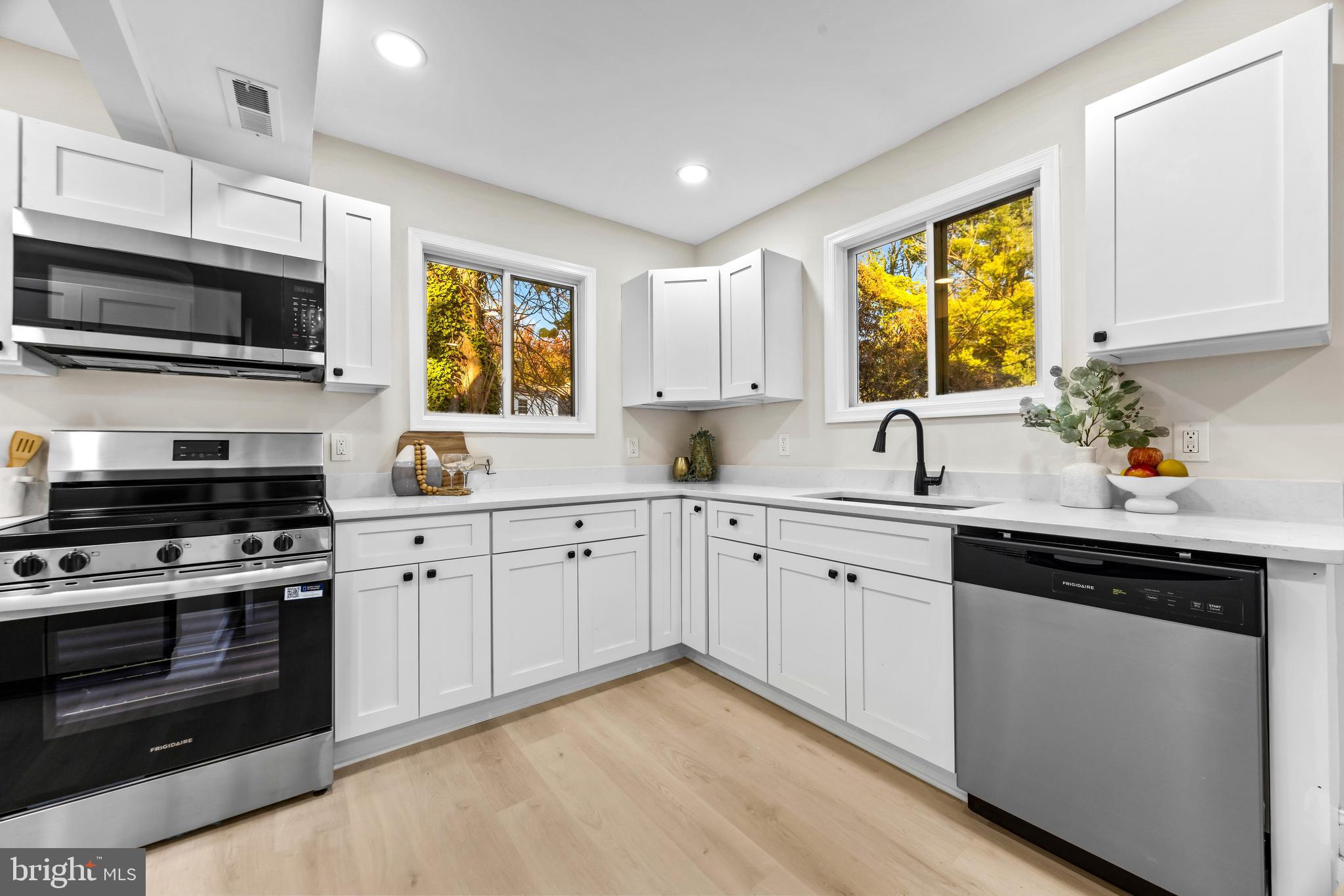 DUMBARTON HEIGHTS - Residential