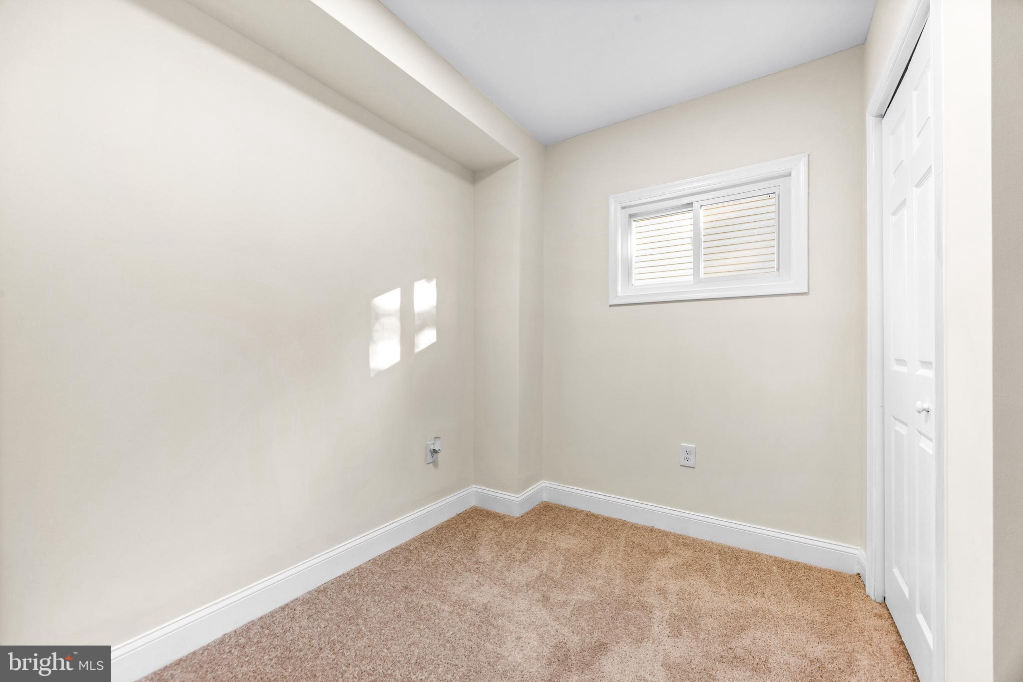 DUMBARTON HEIGHTS - Residential