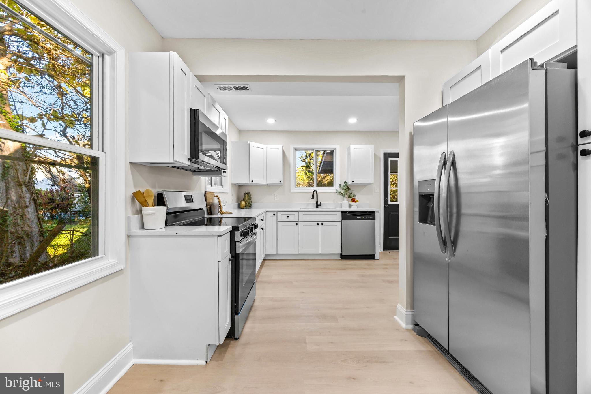 DUMBARTON HEIGHTS - Residential