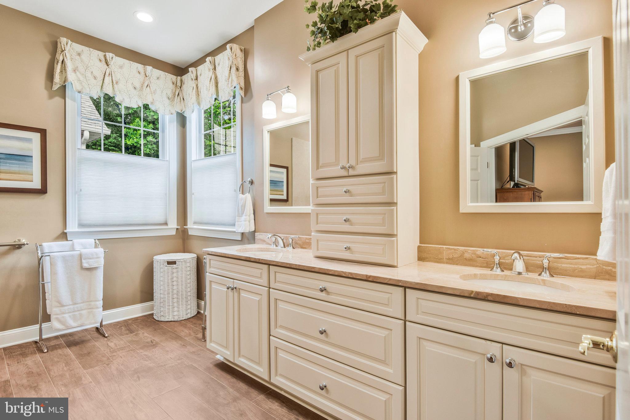 REGENCY AT DOMINION VALLEY - Residential