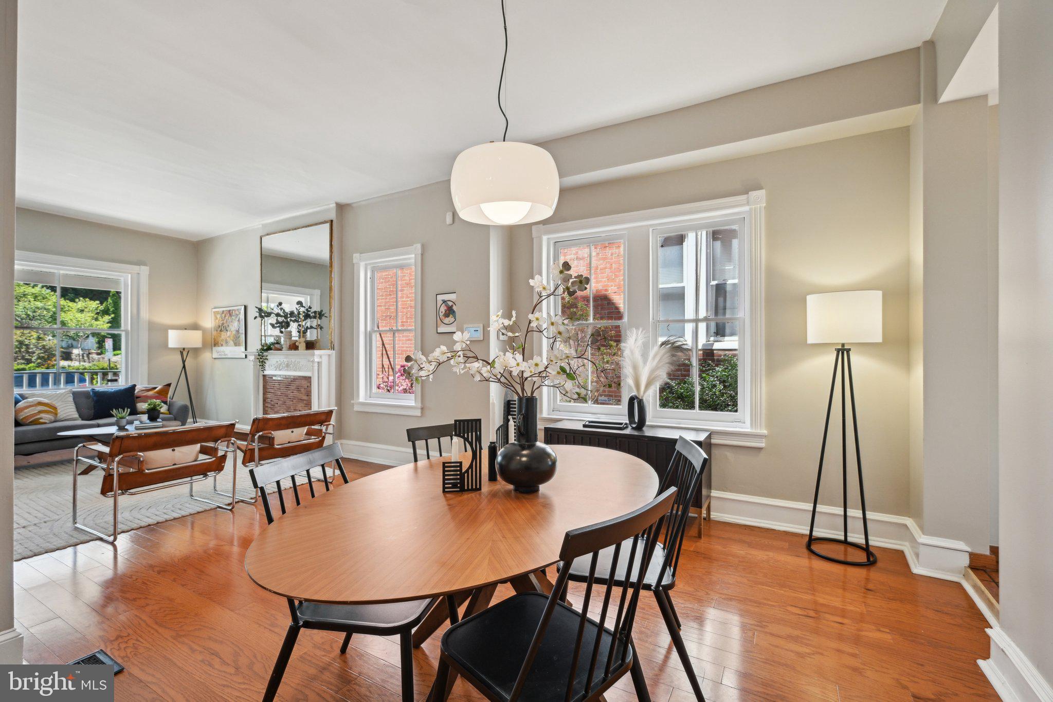 UNIVERSITY CITY - Residential