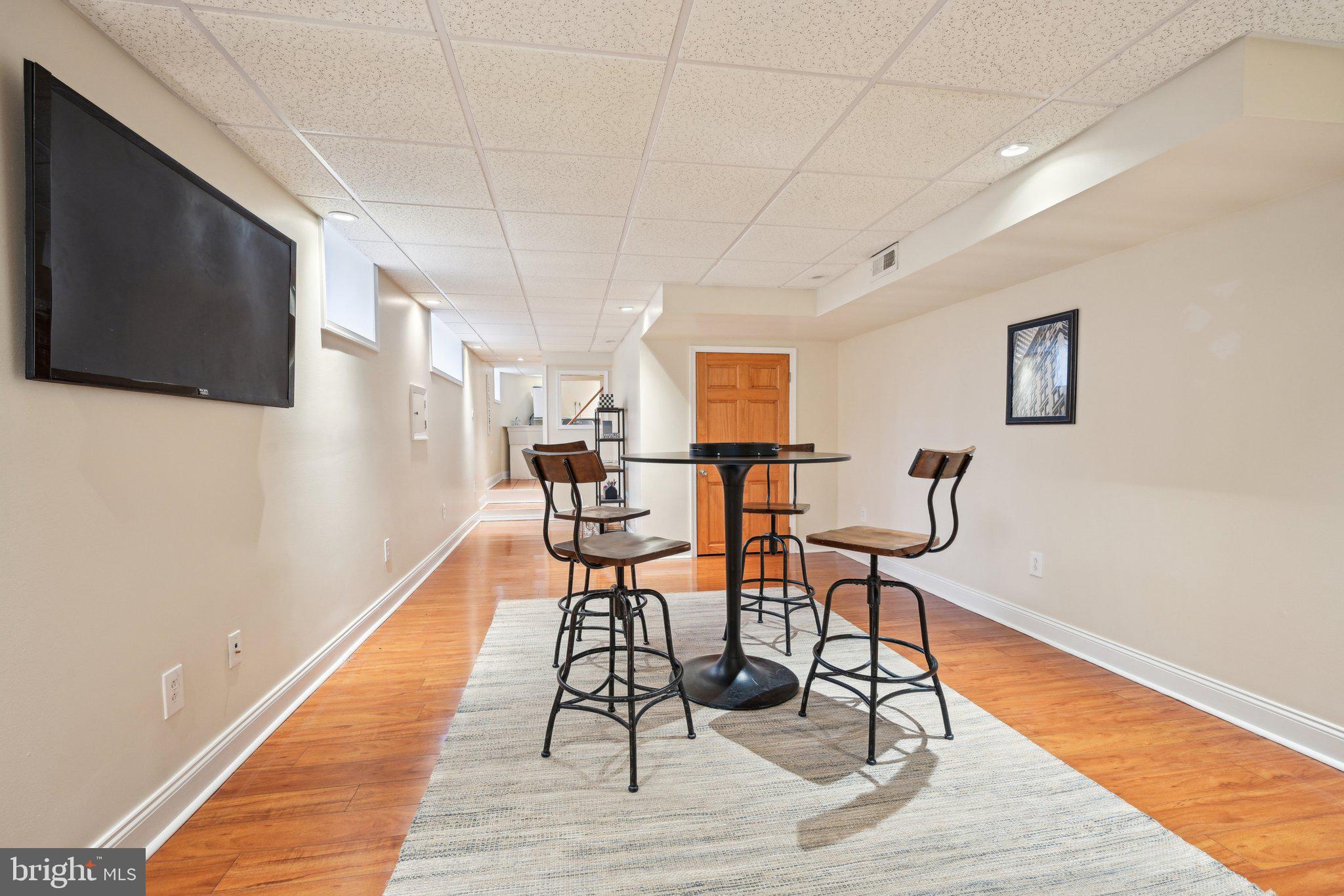 UNIVERSITY CITY - Residential