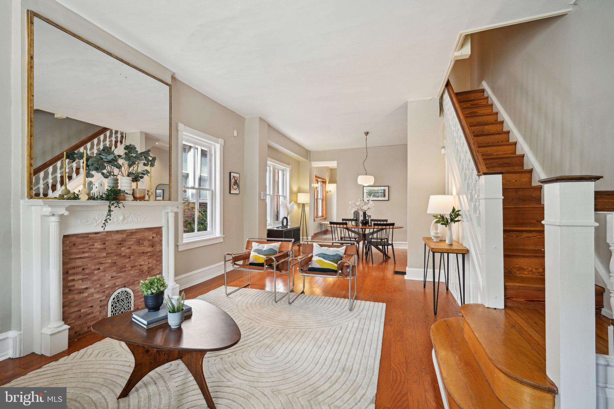 UNIVERSITY CITY - Residential