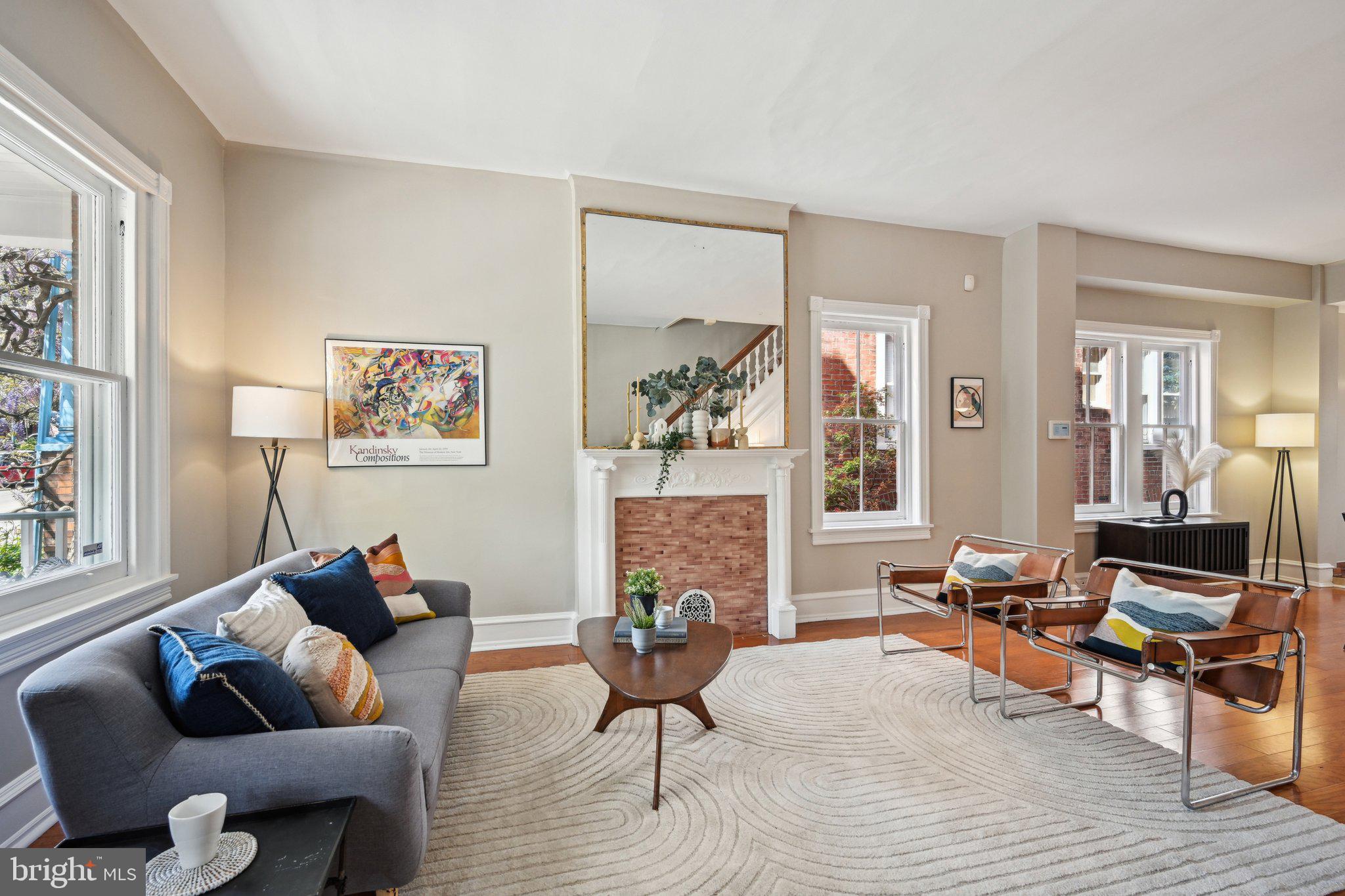 UNIVERSITY CITY - Residential