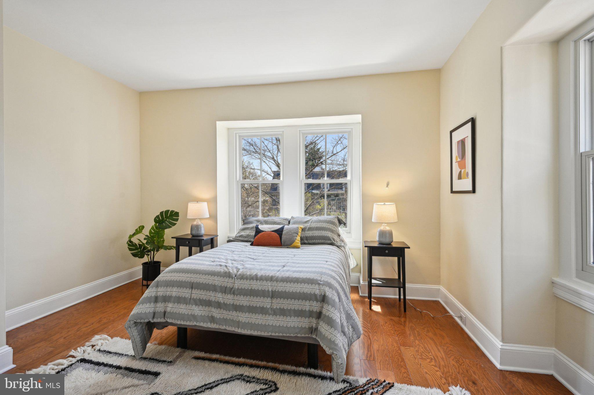 UNIVERSITY CITY - Residential