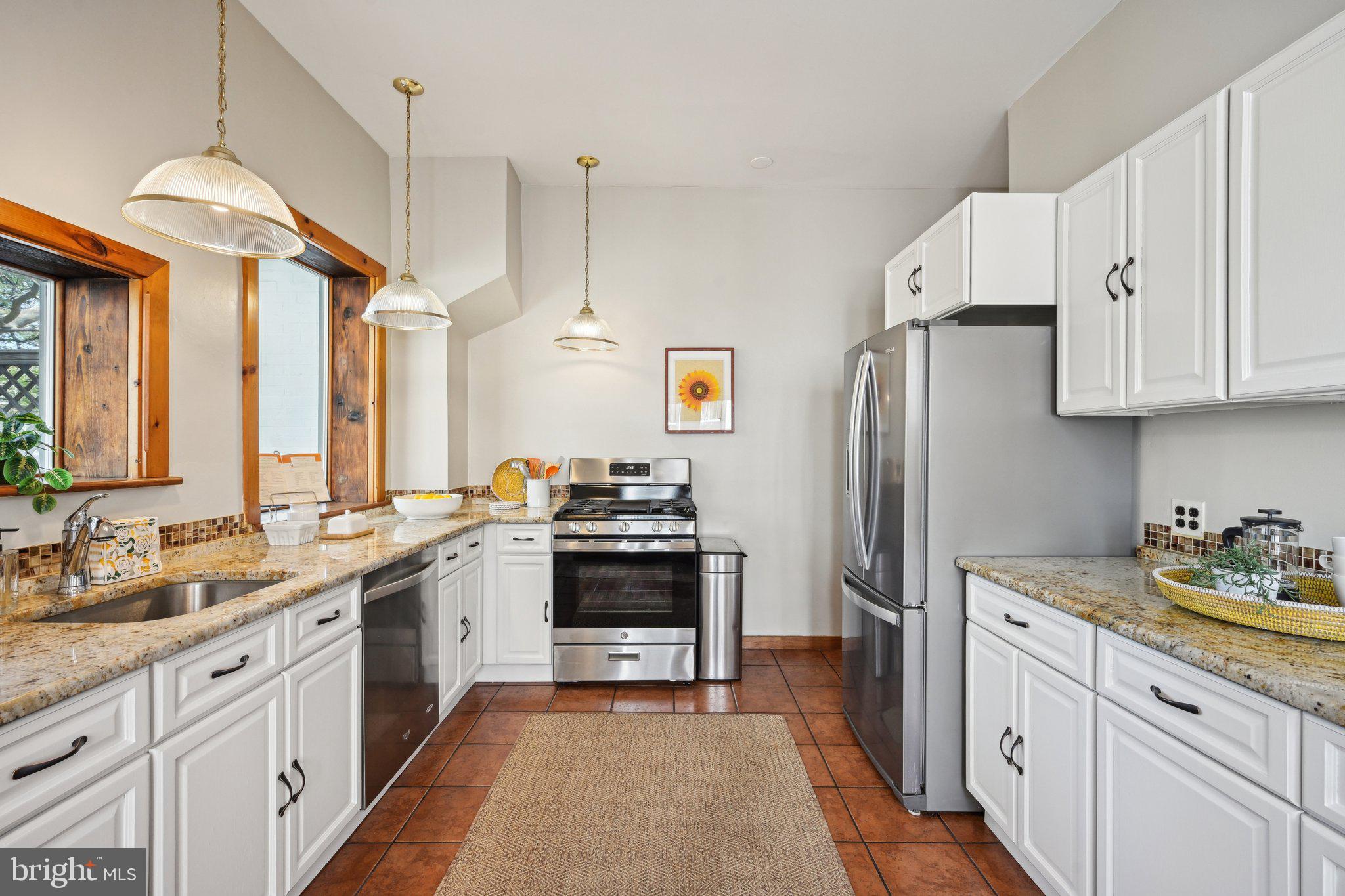 UNIVERSITY CITY - Residential