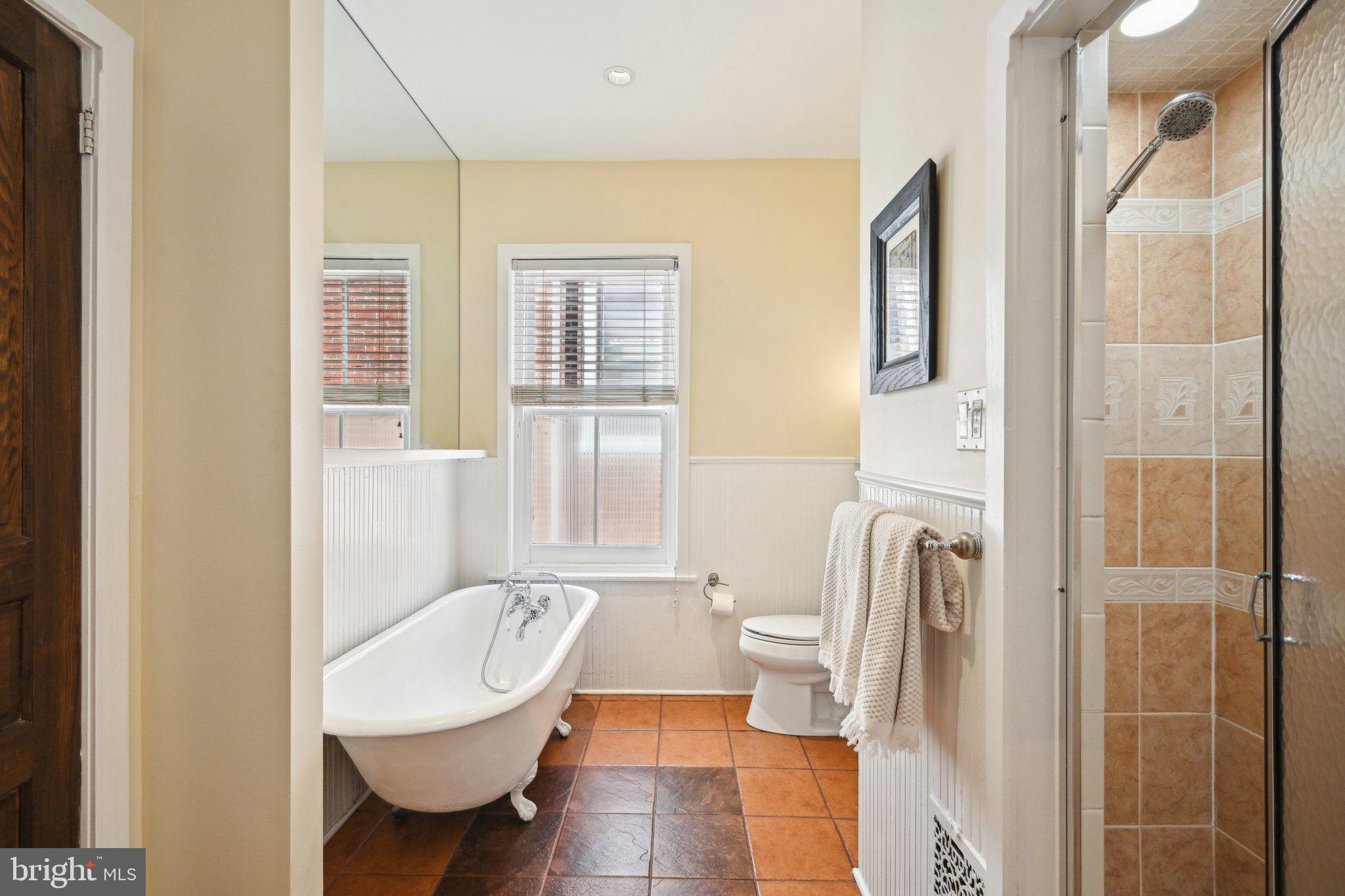 UNIVERSITY CITY - Residential