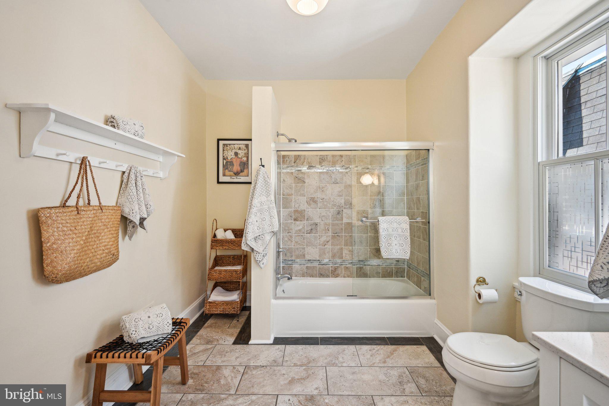 UNIVERSITY CITY - Residential