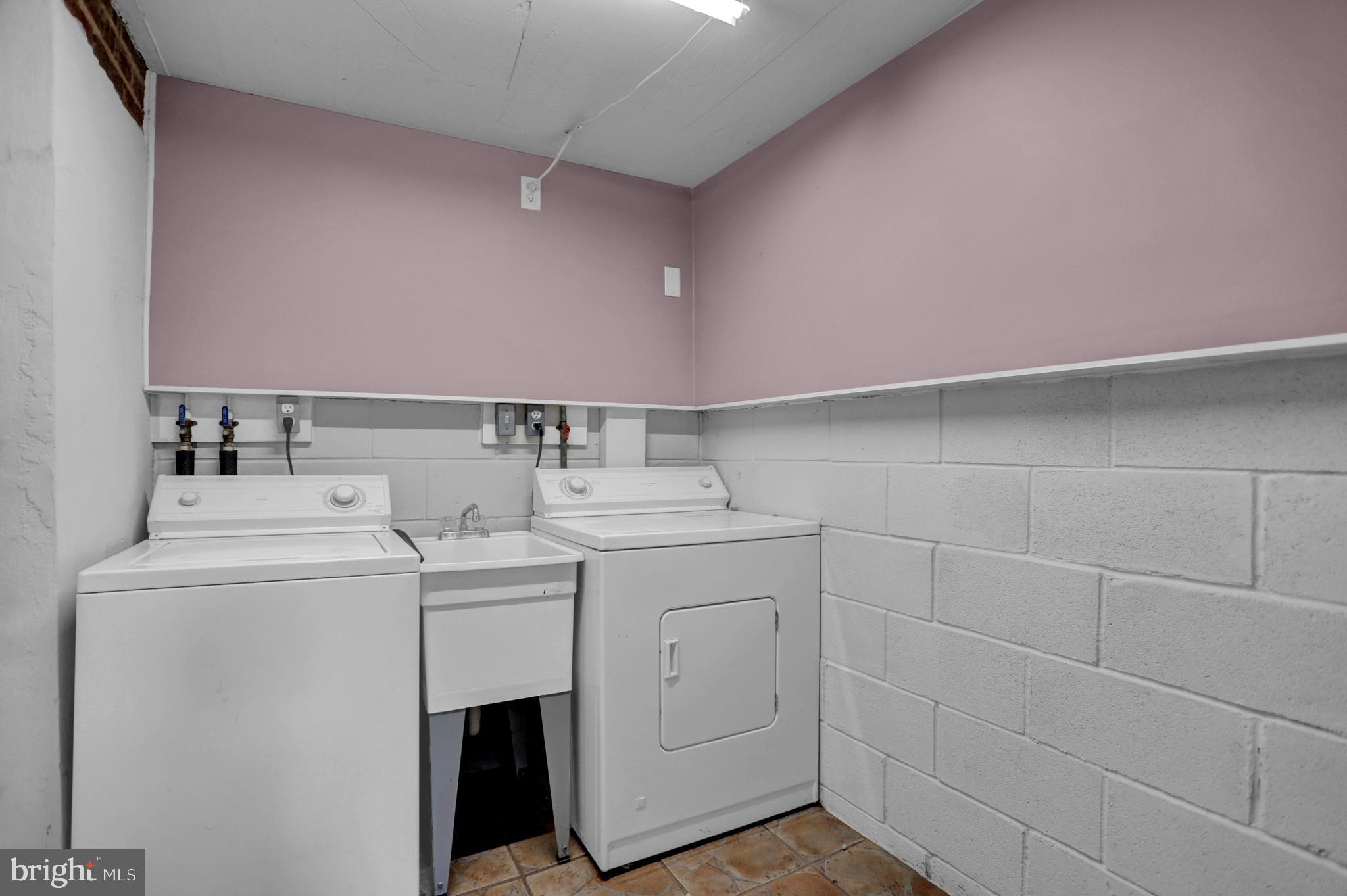 DUNDALK HIGHLANDS - Residential Lease