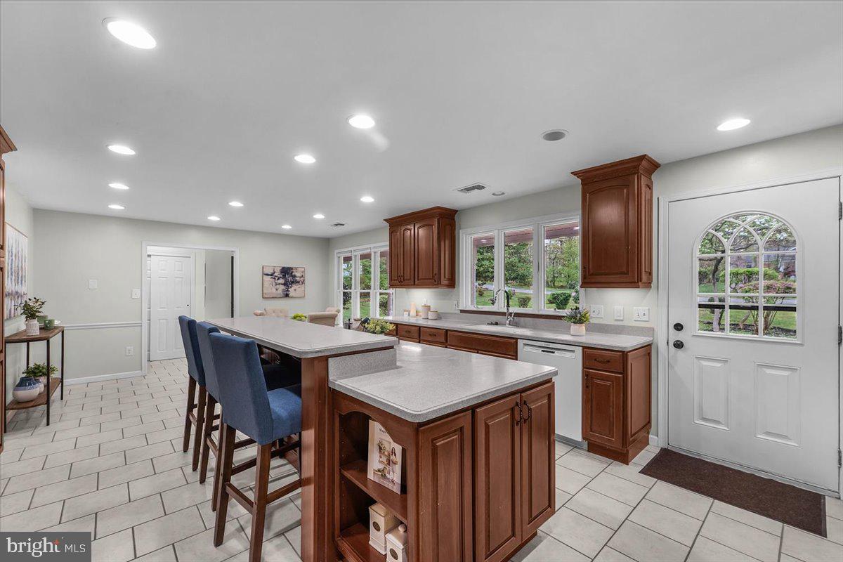 1674 HIGH POINT LANE