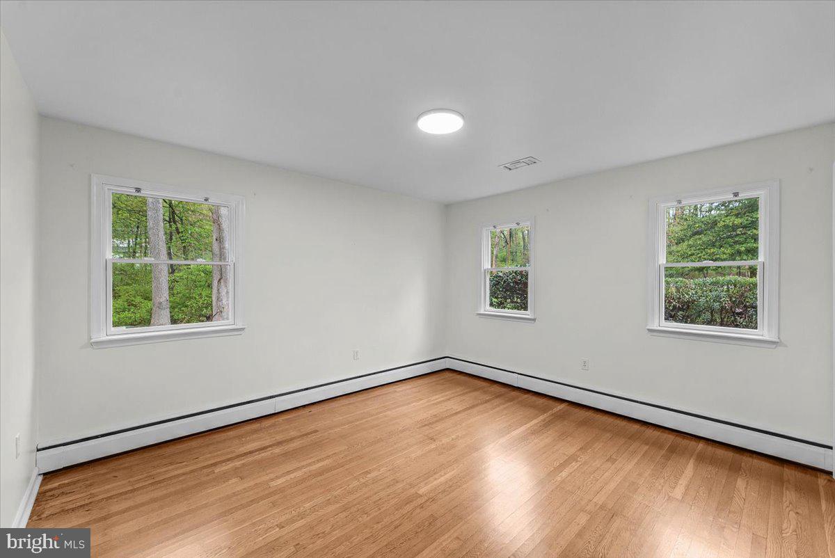 VALLEY FORGE MTN - Residential