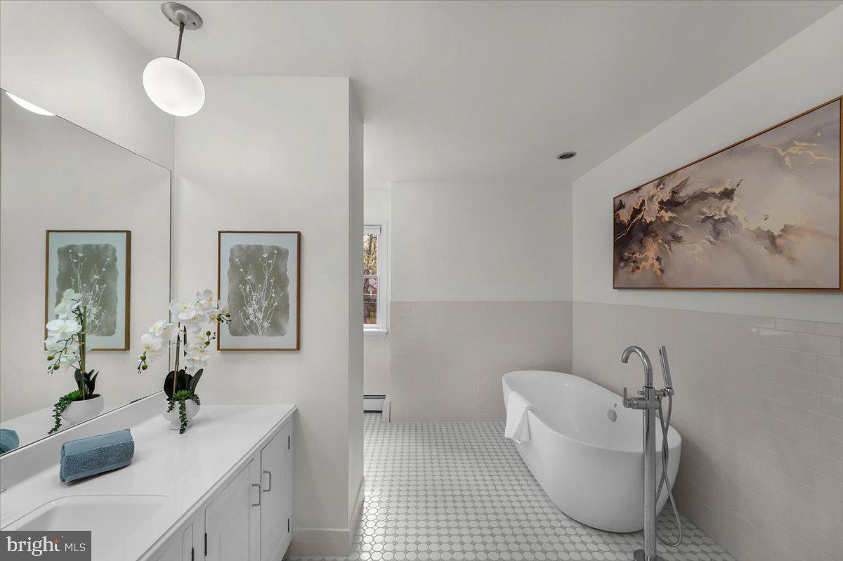 VALLEY FORGE MTN - Residential
