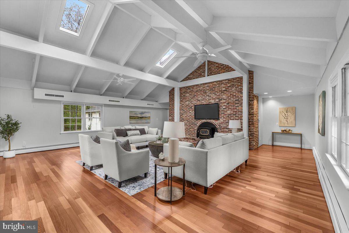 VALLEY FORGE MTN - Residential
