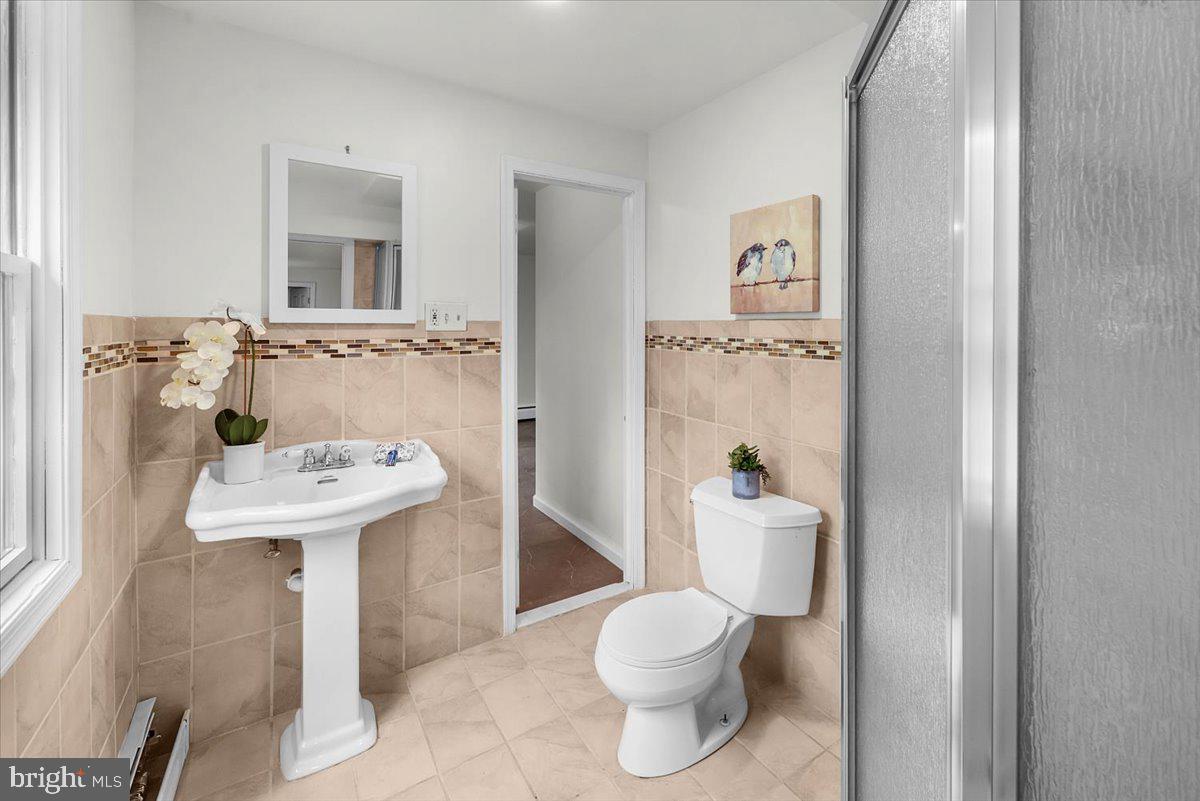 VALLEY FORGE MTN - Residential